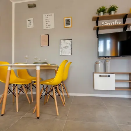 Katalea Apartment *