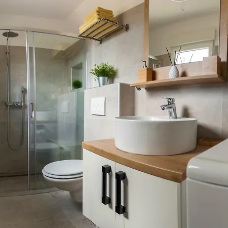 Katalea Малинска